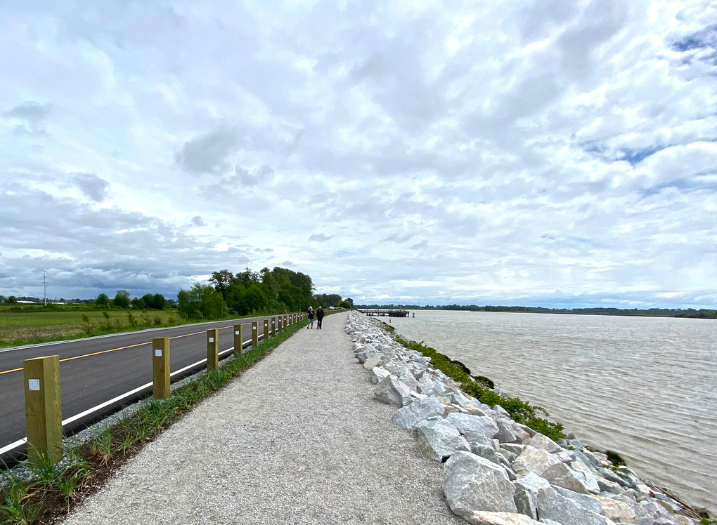 Dyke Road (between No. 4 & 5 Road), Richmond, Tidal Fraser River